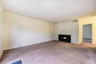 Photo #2: 224032917 Listing