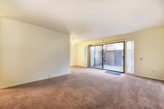 Photo #4: 224032917 Listing