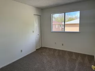 Photo #3: 224033015 Listing 