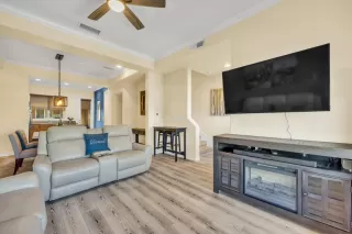 Photo #6: 224033148 Listing