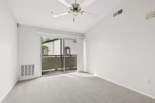 Photo #5: 224033337 Listing