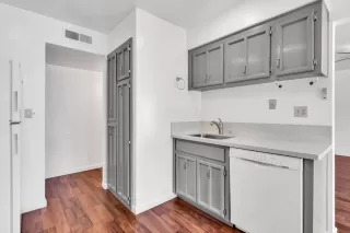 Photo #4: 224034137 Listing 