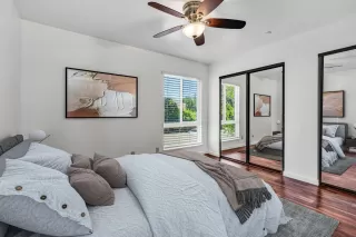 Photo #5: 224034137 Listing 