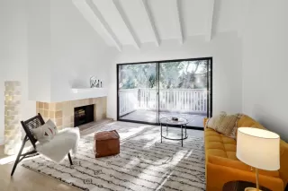 Photo #4: 224034446 Listing