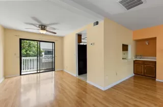 Photo #5: 224034816 Listing