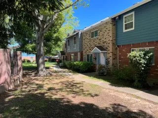 Photo #1: 224035100 Listing