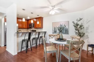 Photo #6: 224035436 Listing