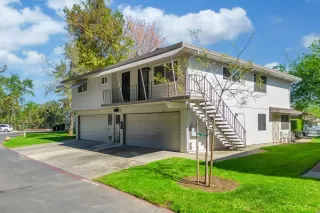 Photo #1: 224035683 Listing