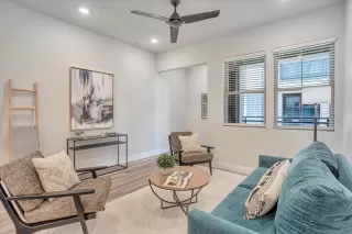 Photo #1: 224036129 Listing 