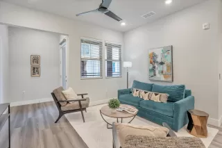 Photo #3: 224036129 Listing 