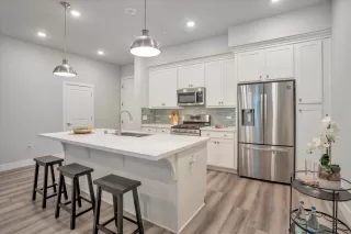 Photo #4: 224036129 Listing 