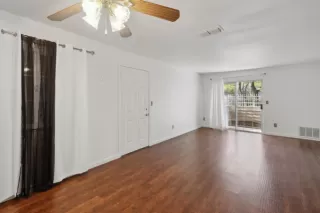 Photo #5: 224036237 Listing