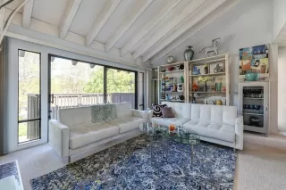 Photo #1: 224036344 Listing