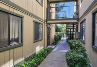 Photo #2: 224036425 Listing 