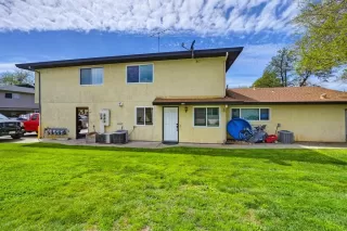Photo #3: 224037568 Listing 