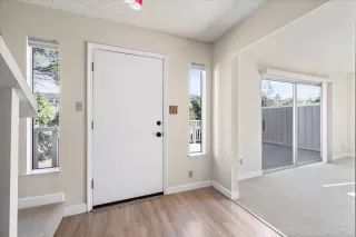 Photo #1: 224037712 Listing