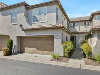 Photo #1: 224038031 Listing