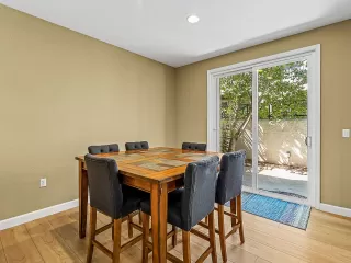 Photo #6: 224038031 Listing