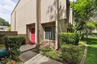 Photo #1: 224038357 Listing