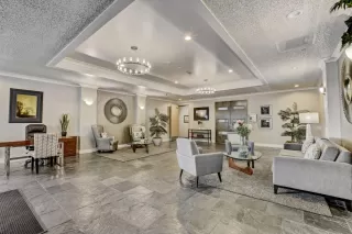 Photo #5: 224038544 Listing