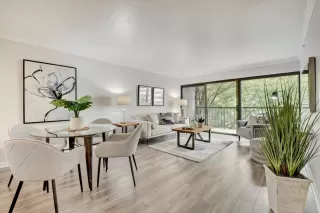 Photo #6: 224038544 Listing