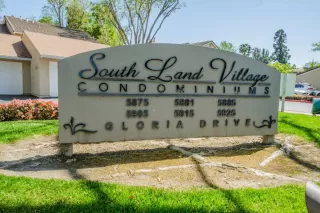 Photo #3: 224039285 Listing