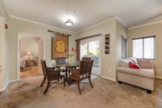 Photo #5: 224039302 Listing 