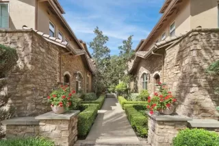 Photo #3: 224039484 Listing 