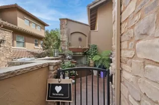 Photo #5: 224039484 Listing 