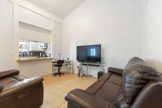 Photo #5: 224039679 Listing