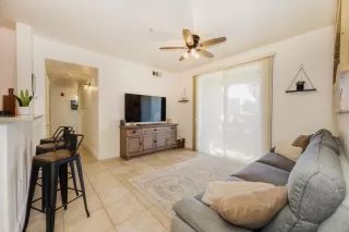 Photo #2: 224039865 Listing