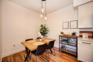 Photo #3: 224039865 Listing