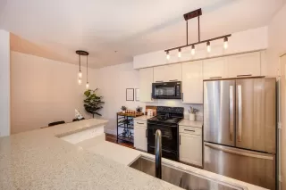 Photo #4: 224039865 Listing