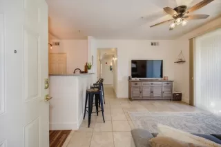 Photo #6: 224039865 Listing