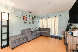 Photo #3: 224040252 Listing 