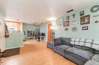 Photo #6: 224040252 Listing 