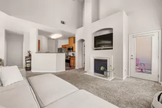 Photo #5: 224040351 Listing 