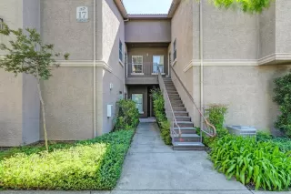 Photo #2: 224040606 Listing
