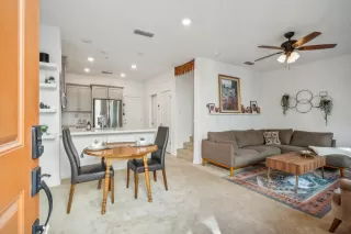 Photo #1: 224041195 Listing 