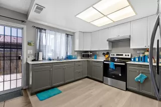 Photo #5: 224041197 Listing 