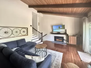 Photo #1: 224041334 Listing 