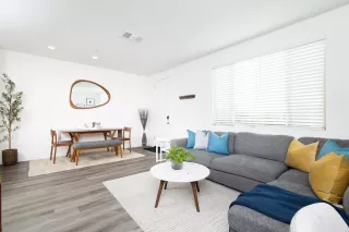 Photo #1: 224041709 Listing