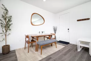 Photo #2: 224041709 Listing