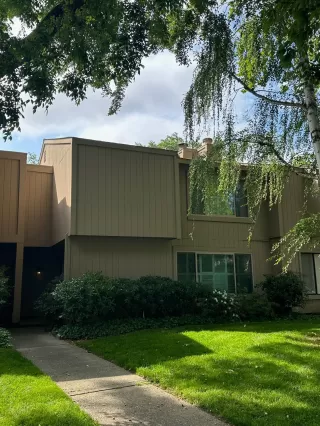 Photo #1: 224041786 Listing