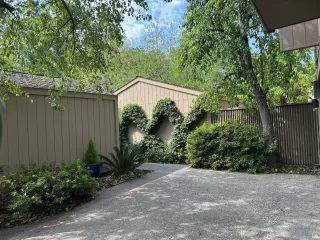 Photo #2: 224041786 Listing