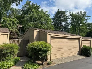 Photo #5: 224041786 Listing