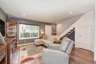 Photo #5: 224042026 Listing