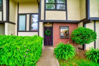 Photo #3: 224042788 Listing 