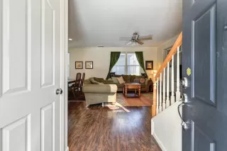 Photo #6: 224043079 Listing 