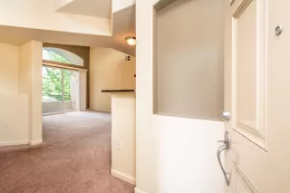 Photo #2: 224043759 Listing 